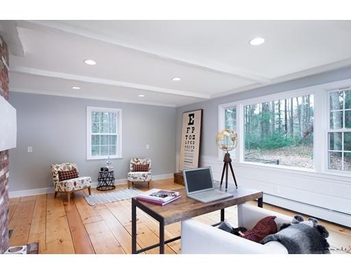 17 Mill Run Road Boxford, MA 01921 - Photo 17 of 26 a living room with furniture and a window