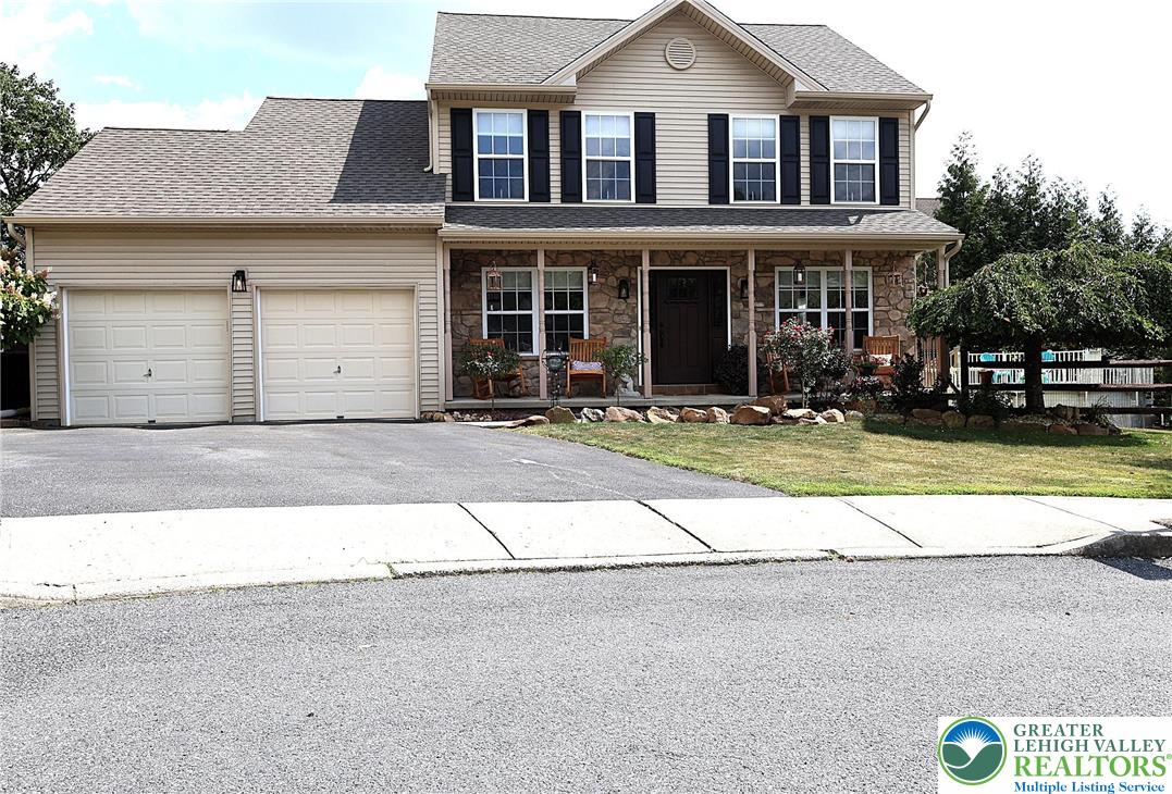 a house view with a outdoor space