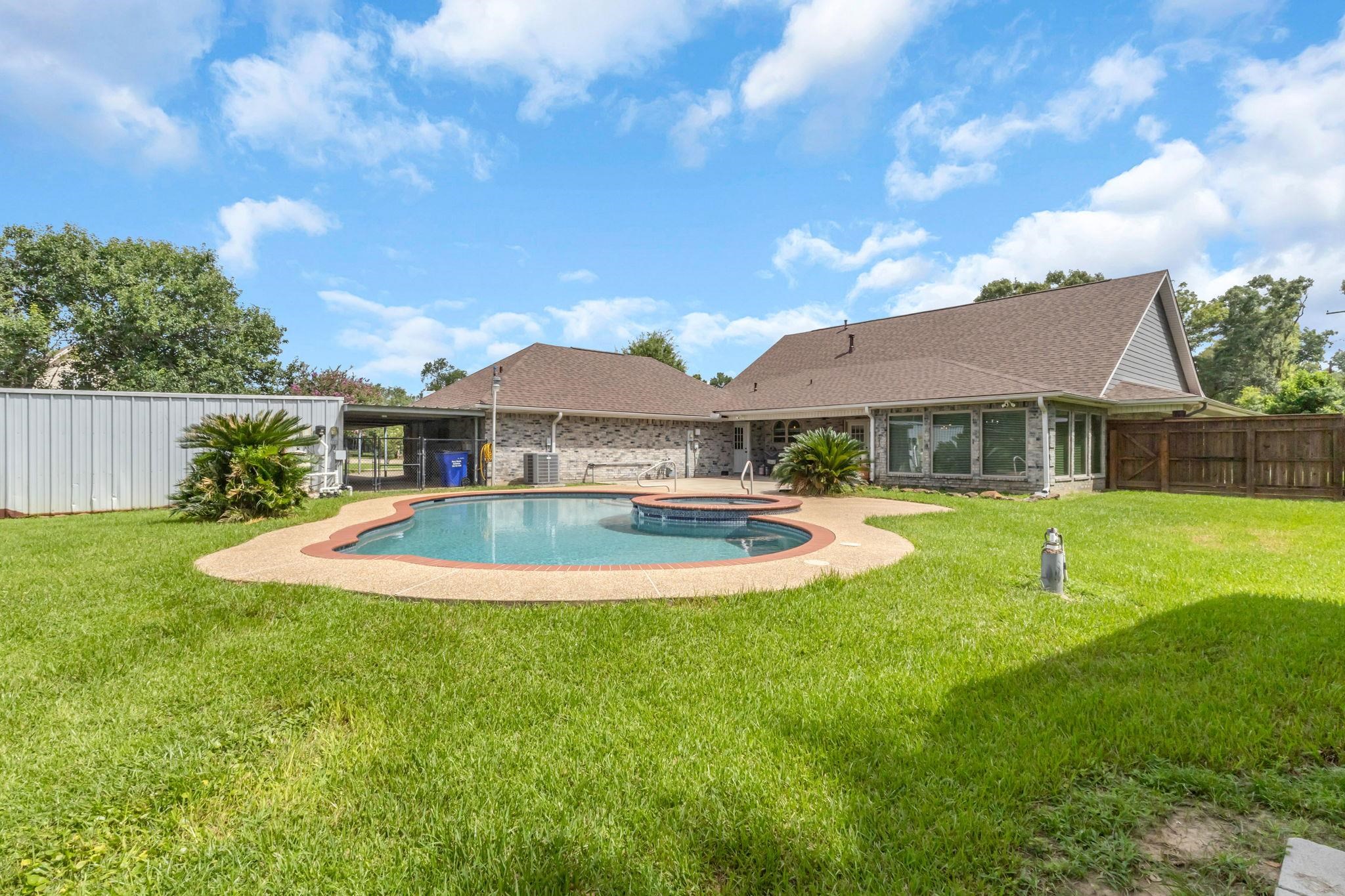 2275 Belfast Way Vidor, TX 77662 - Photo 38 of 45
