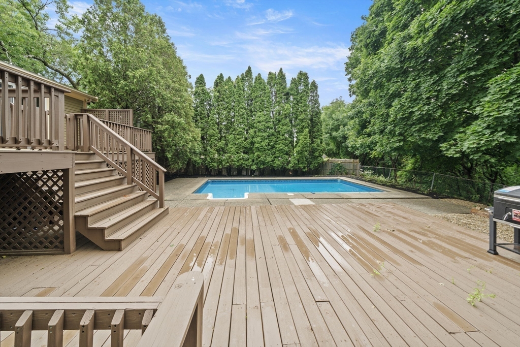 24 Prospect Avenue Saugus, MA 01906 - Photo 36 of 40