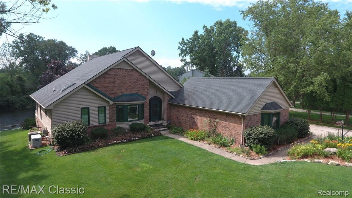 2280 Ford Road White Lake, MI 48383 - Photo 73 of 82 2280 Ford Rd15.JPG