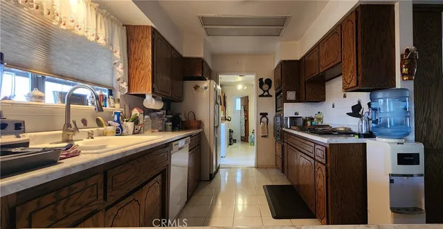 a bathroom with a bath tub