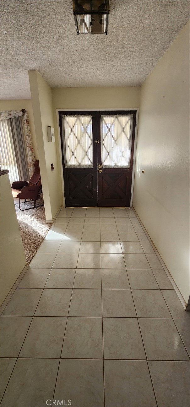 12491 Toby Lane Blythe, CA 92225 - Photo 5 of 41 a view of an empty room and window