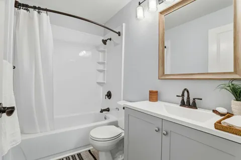 $1,098,000 | 2051 Delbarr Court, San Jose, CA 95125