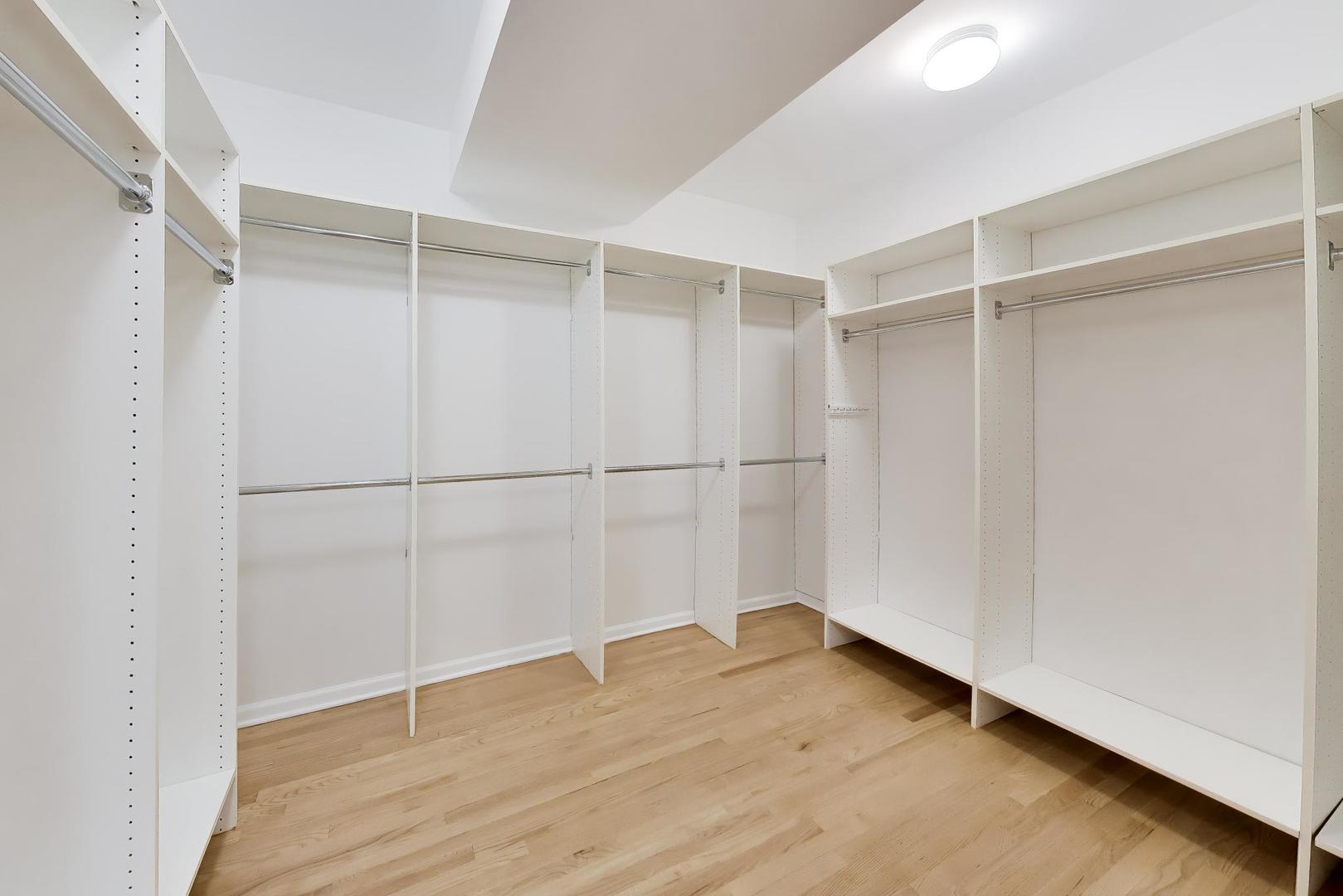 1688 Green Bay Road, Unit 404 Highland Park, IL 60035 - Photo 11 of 17