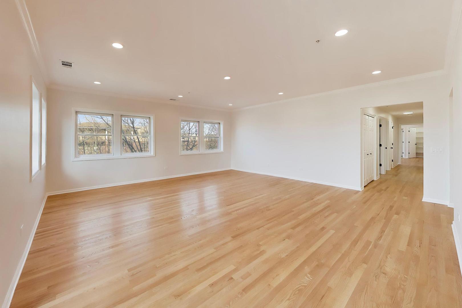 1688 Green Bay Road, Unit 404 Highland Park, IL 60035 - Photo 6 of 17