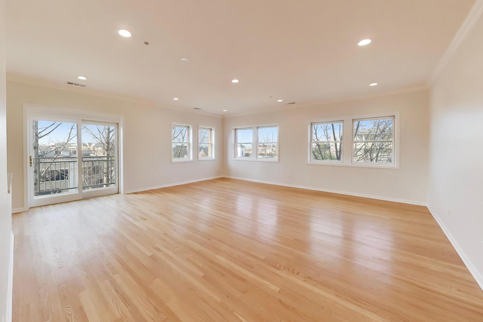 1688 Green Bay Road, Unit 404 Highland Park, IL 60035 - Photo 7 of 17