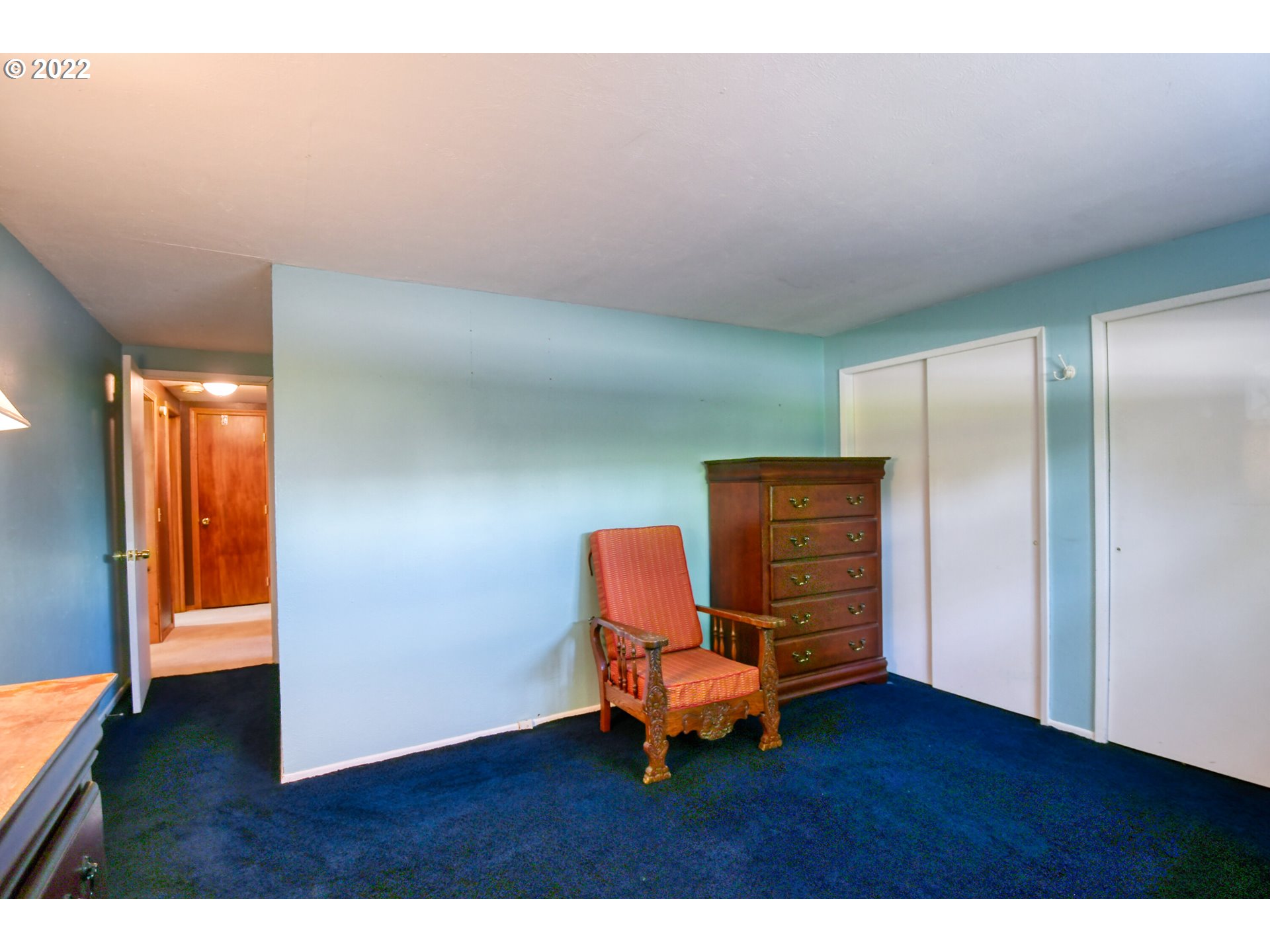 2917 Southwest Ladow Avenue Pendleton, OR 97801 - Photo 15 of 31 a room with furniture and wooden floor