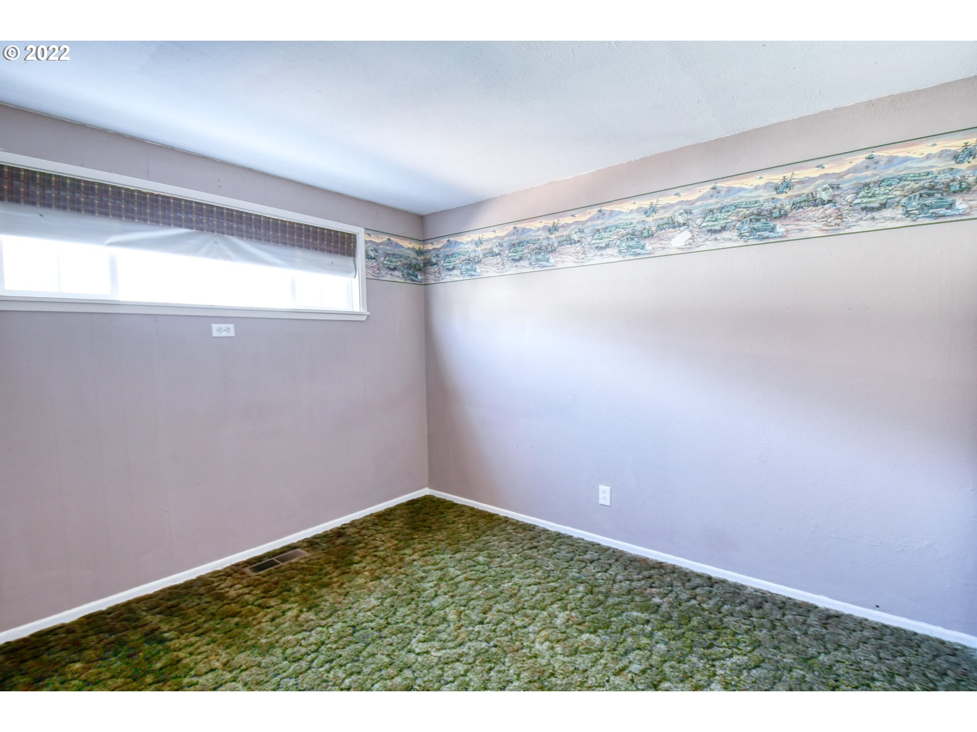 2917 Southwest Ladow Avenue Pendleton, OR 97801 - Photo 16 of 31 a view of an empty room