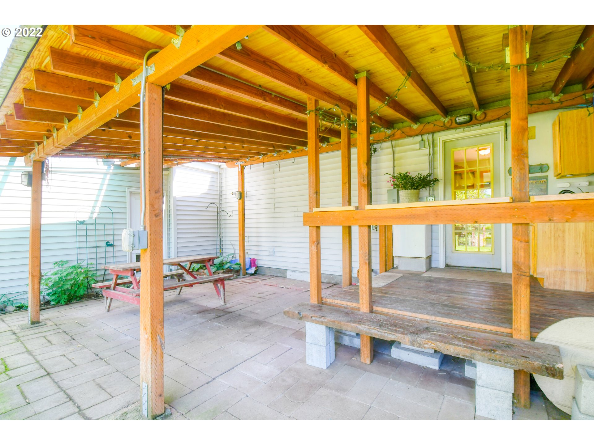 2917 Southwest Ladow Avenue Pendleton, OR 97801 - Photo 24 of 31 a view of a patio with a table and chairs