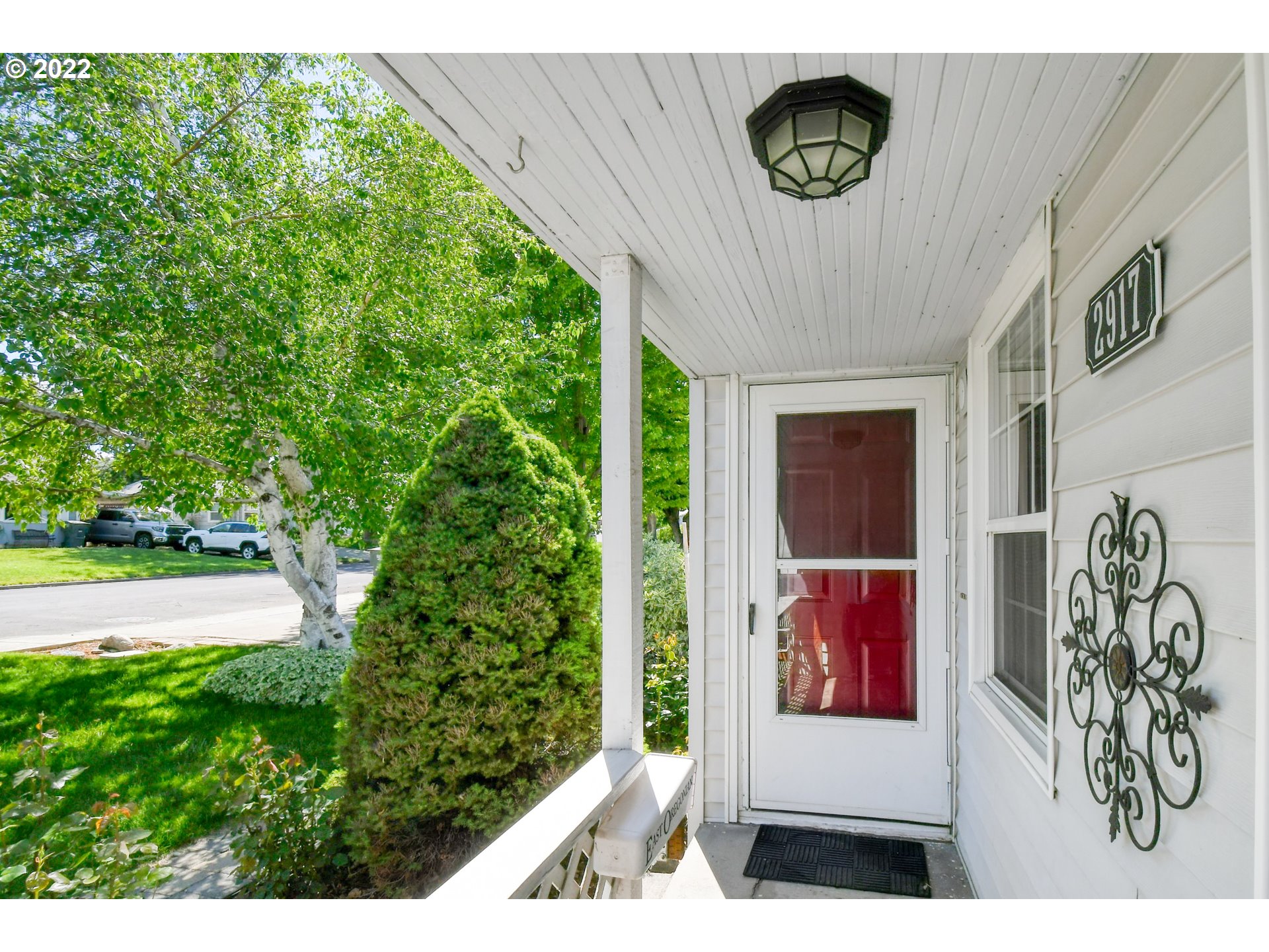 2917 Southwest Ladow Avenue Pendleton, OR 97801 - Photo 5 of 31 a view of a wooden floor in front of house