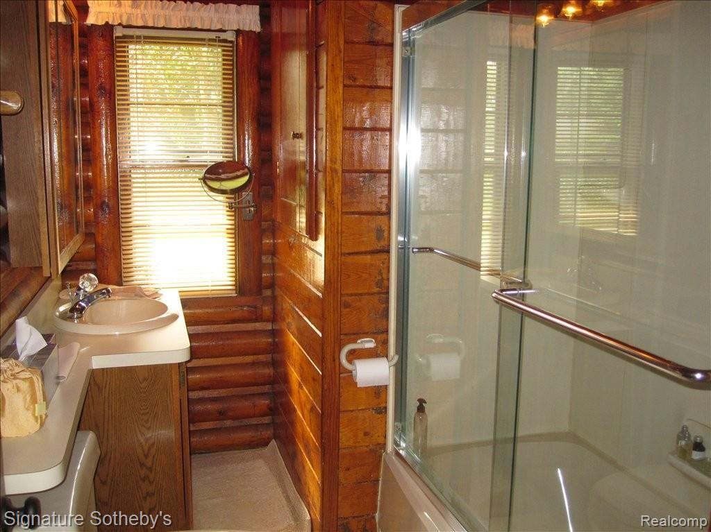 Full, updated bath