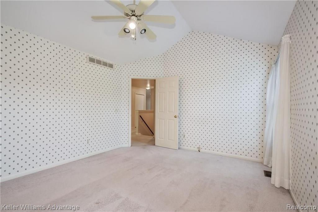3279 Fairgrove Terrace Rochester Hills, MI 48309 - Photo 20 of 40