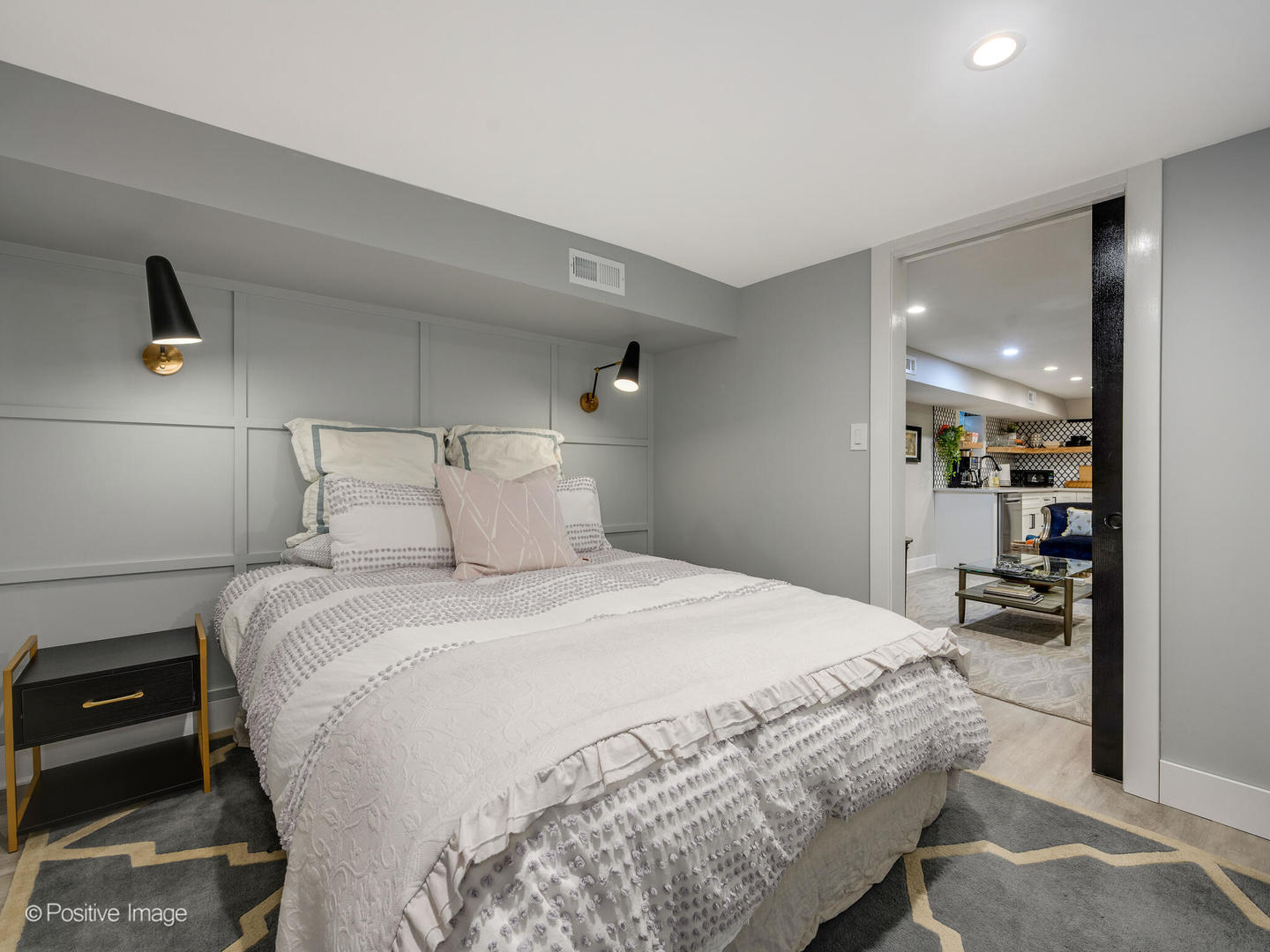 3430 North Elaine Place, Unit CH Chicago, IL 60657 - Photo 42 of 46 Gallery Image 42