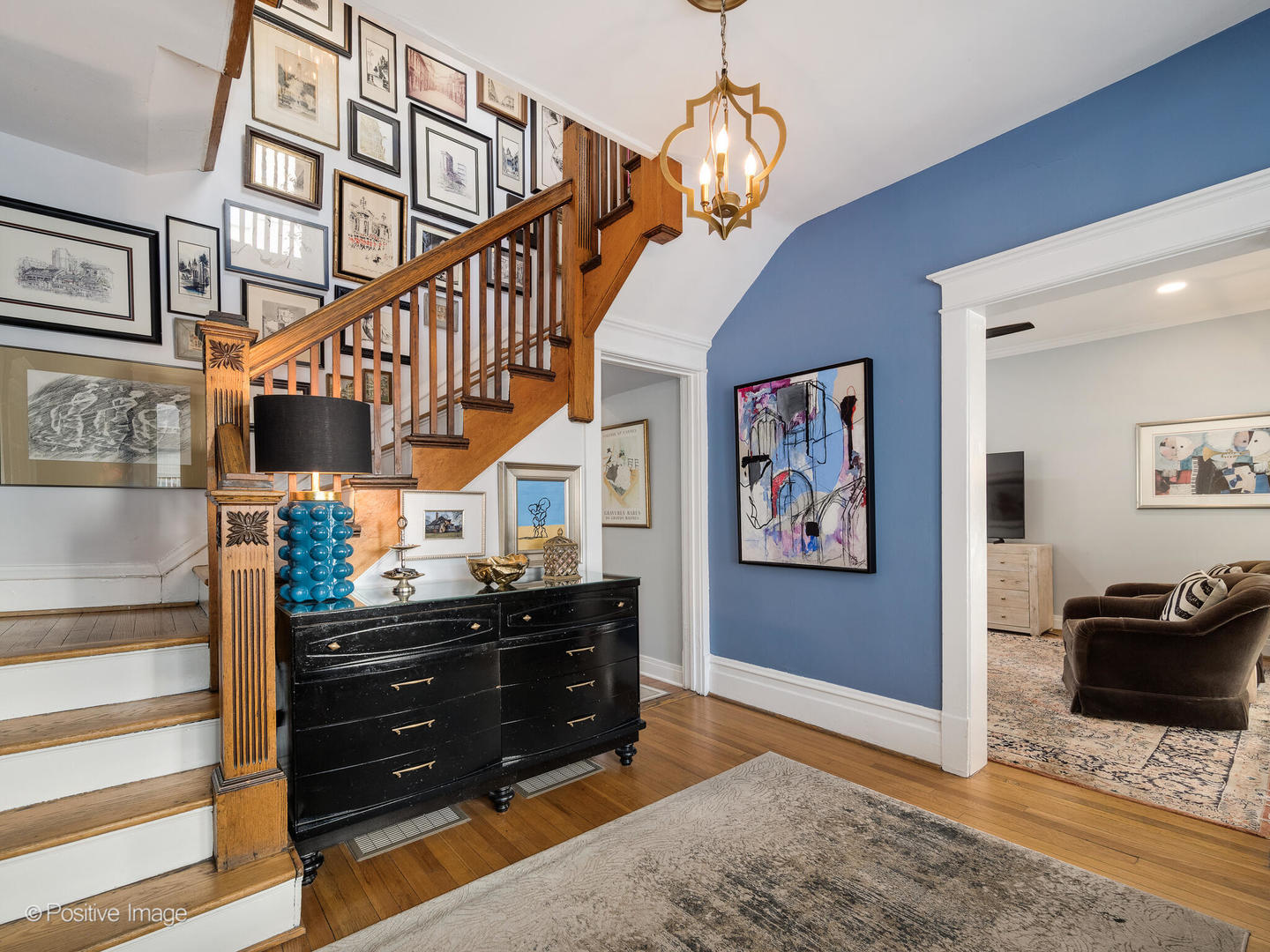 3430 North Elaine Place, Unit CH Chicago, IL 60657 - Photo 5 of 46 Gallery Image 5