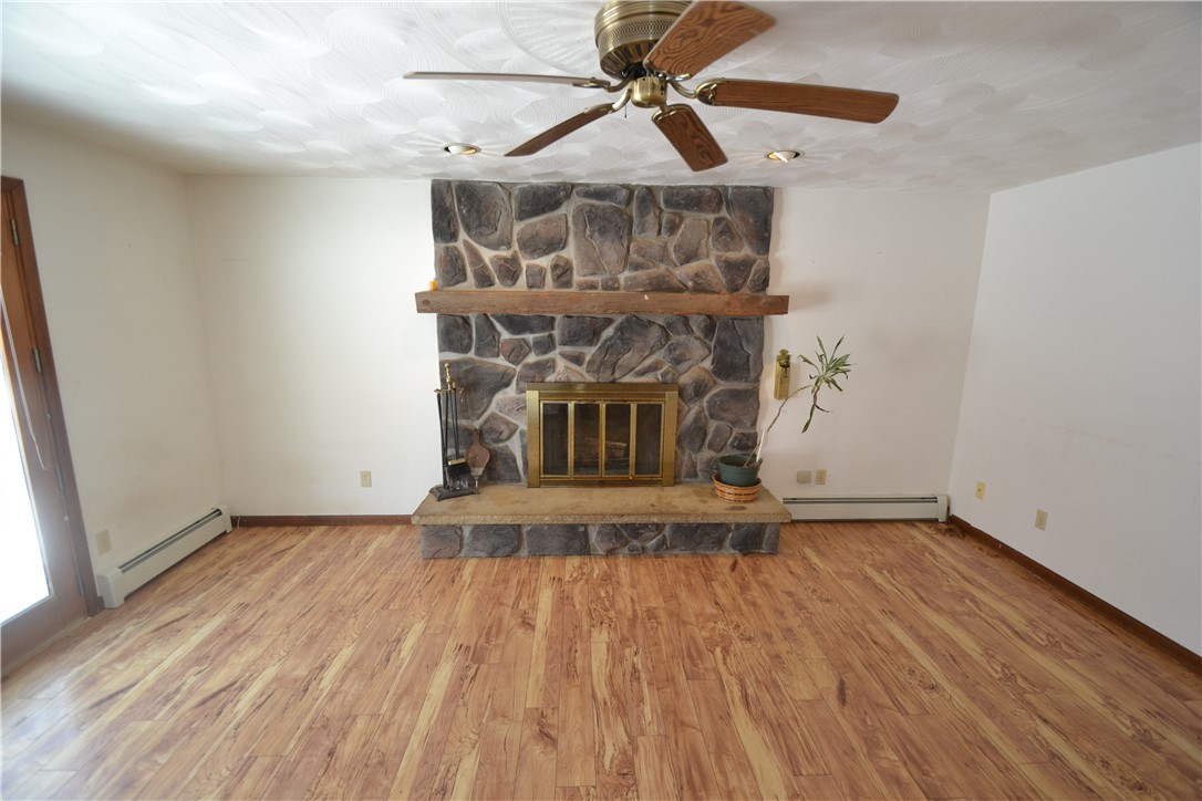 4600 Witherden Road Marion, NY 14505 - Photo 23 of 50 Family room