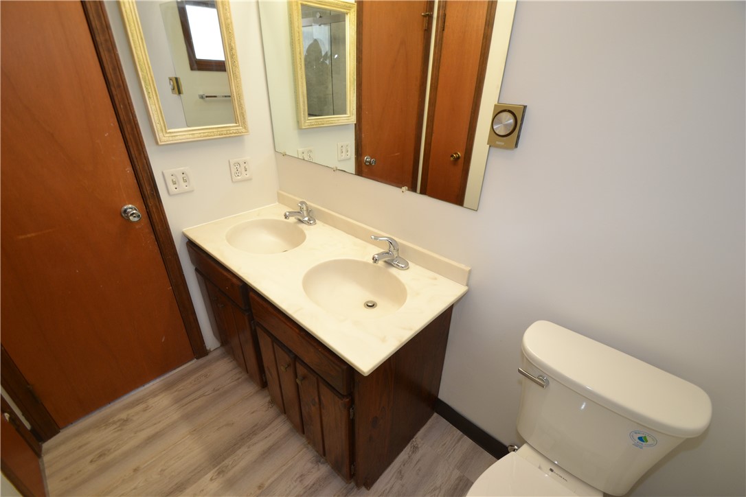 4600 Witherden Road Marion, NY 14505 - Photo 37 of 50 Primary bath