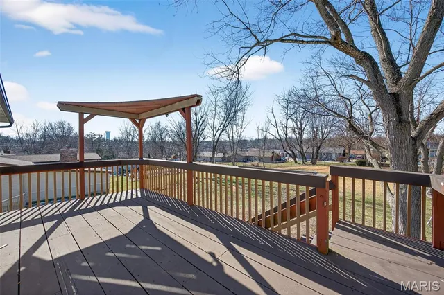 $220,000 | 1915 Laverne Drive, Arnold, MO 63010