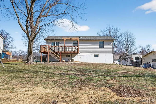 $220,000 | 1915 Laverne Drive, Arnold, MO 63010