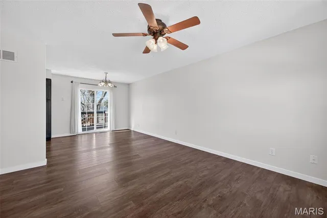 $220,000 | 1915 Laverne Drive, Arnold, MO 63010