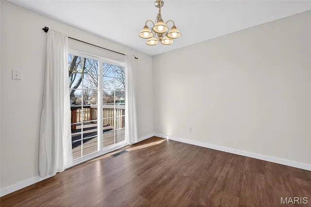 $220,000 | 1915 Laverne Drive, Arnold, MO 63010