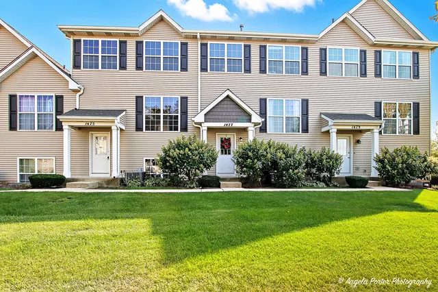 $2,290 | 1477 Sedgewood Court, Round Lake, IL 60073