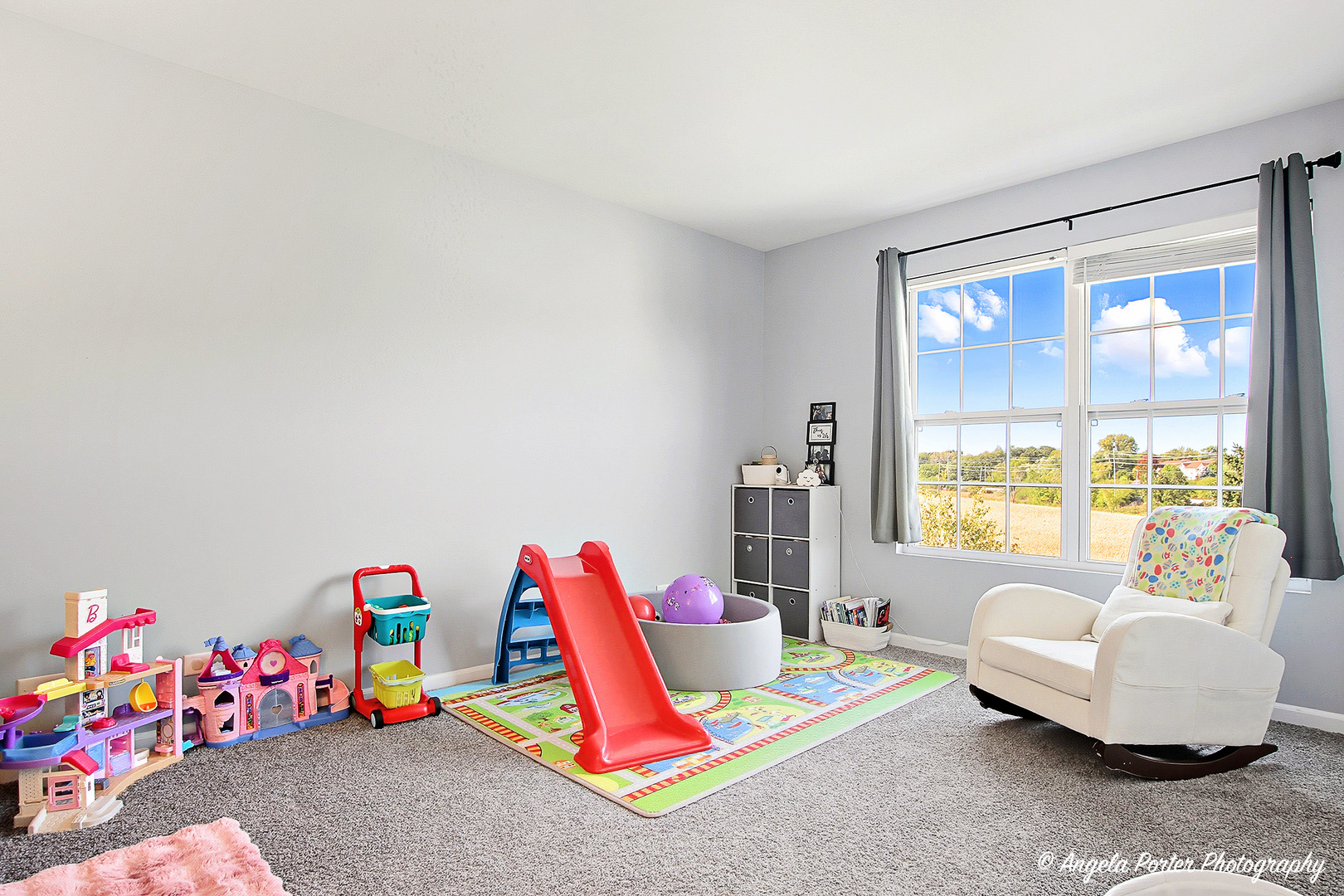 1477 Sedgewood Court Round Lake, IL 60073 - Photo 20 of 29 a living room with furniture and a wooden floor