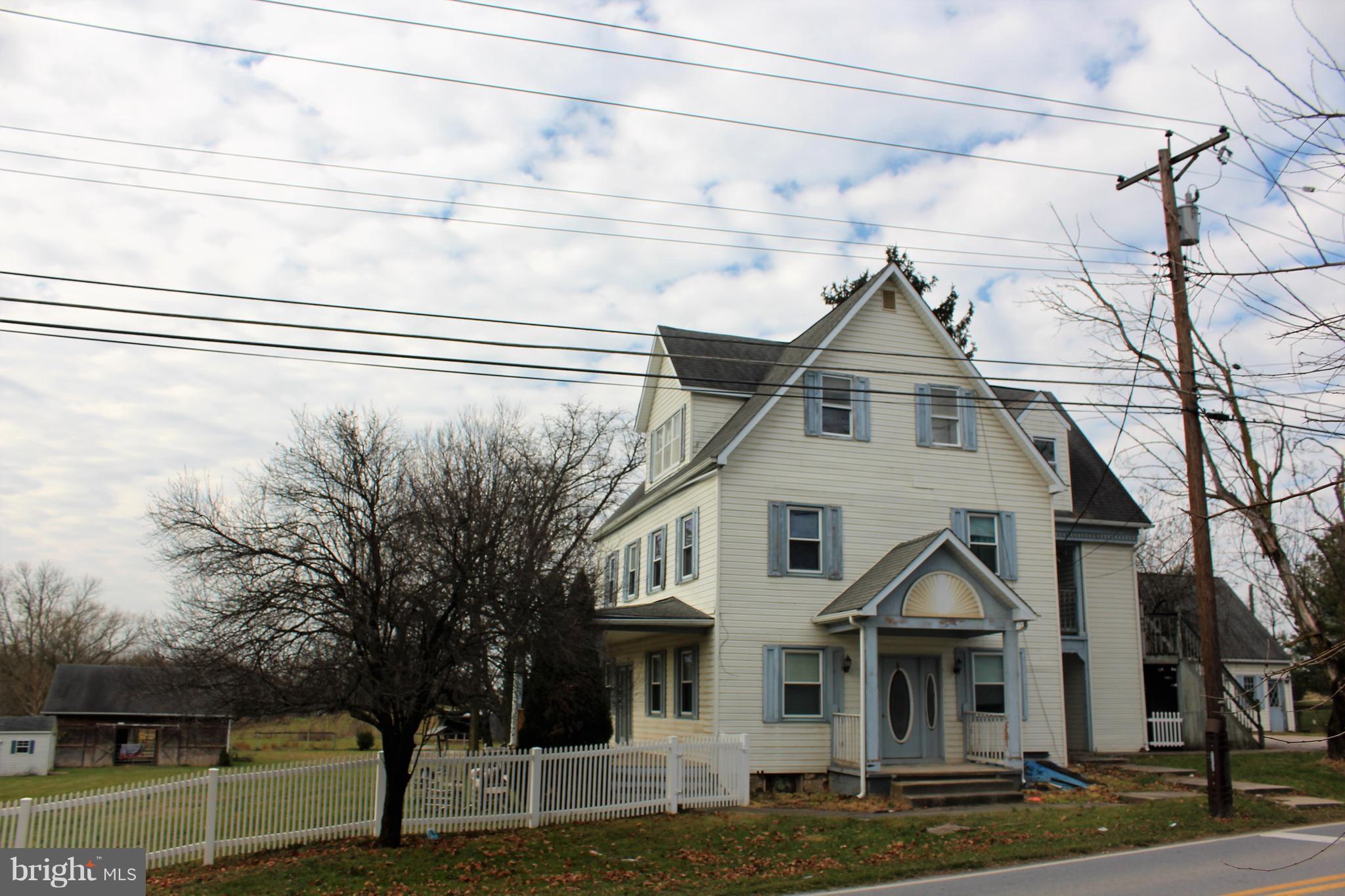 910 Medford Road New Windsor, MD 21776 - Photo 13 of 13 Exterior (Front)