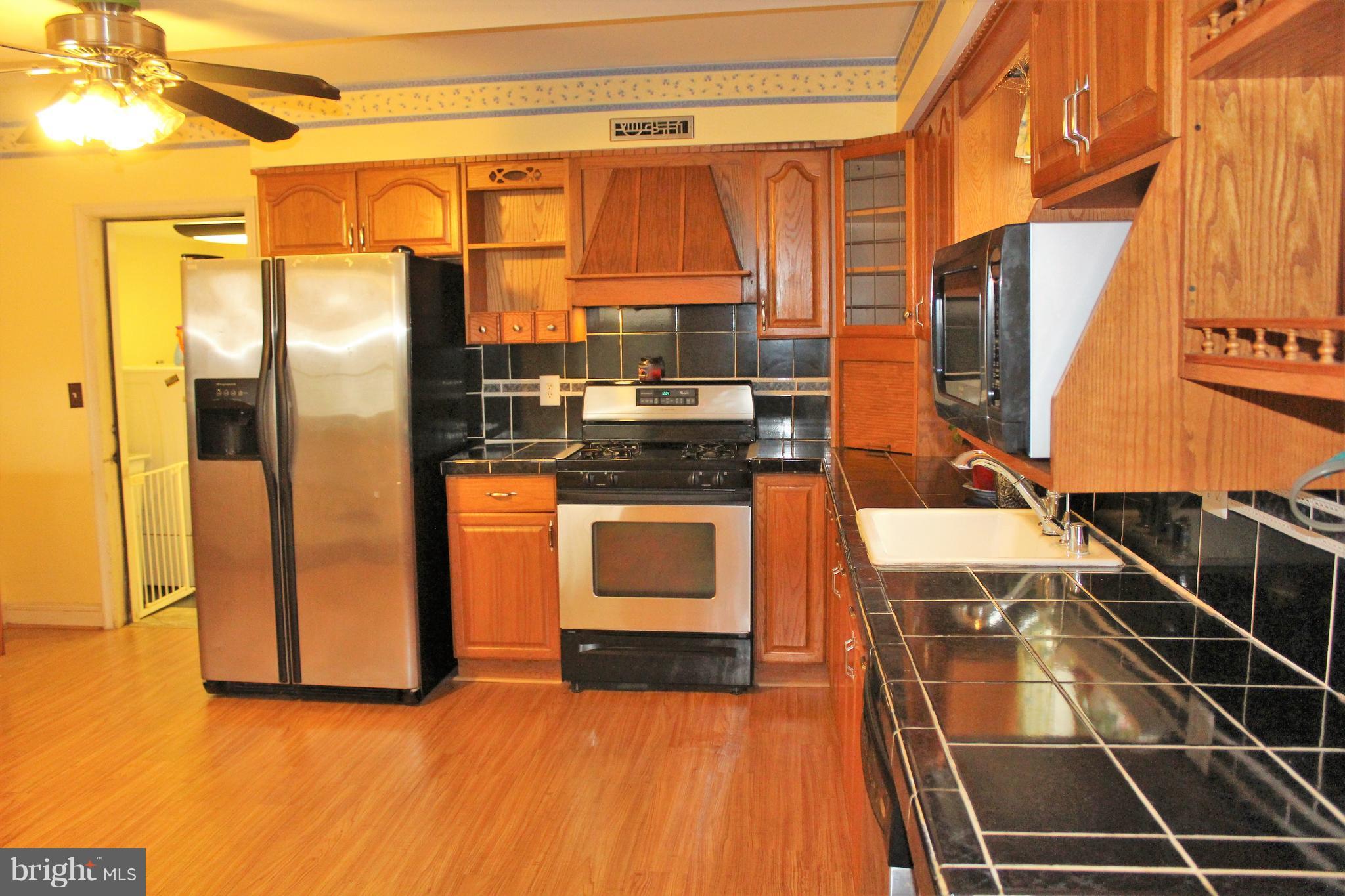 910 Medford Road New Windsor, MD 21776 - Photo 3 of 13 Kitchen