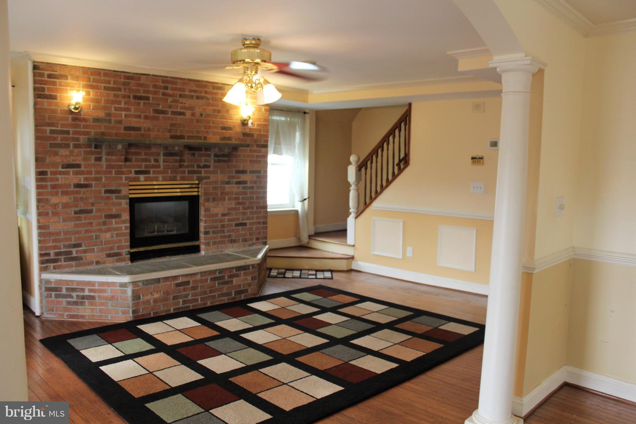 910 Medford Road New Windsor, MD 21776 - Photo 5 of 13 Family Room