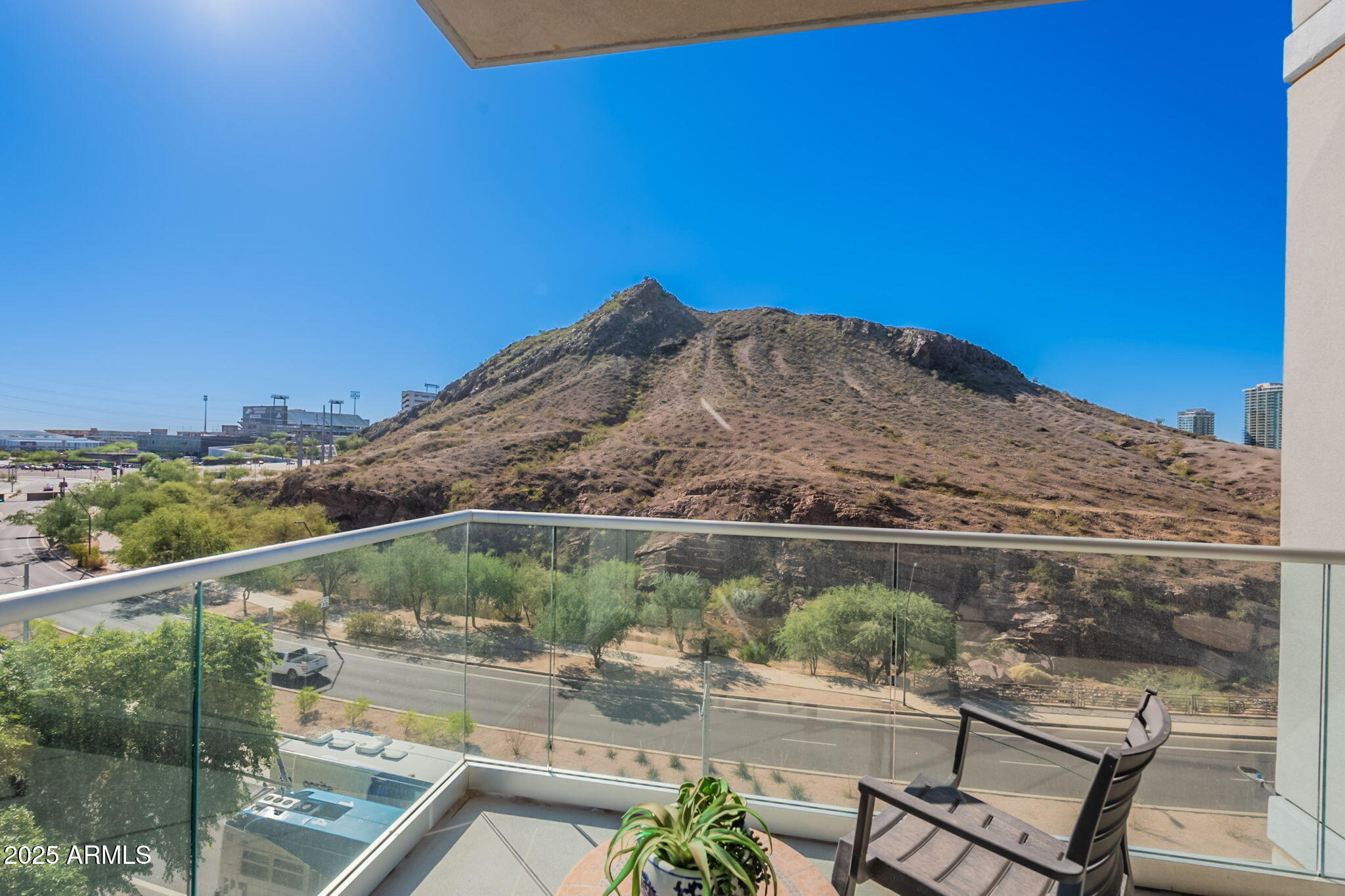 140 East Rio Salado Parkway, Unit 512 Tempe, AZ 85281 - Photo 25 of 41 a view of a lake from a balcony