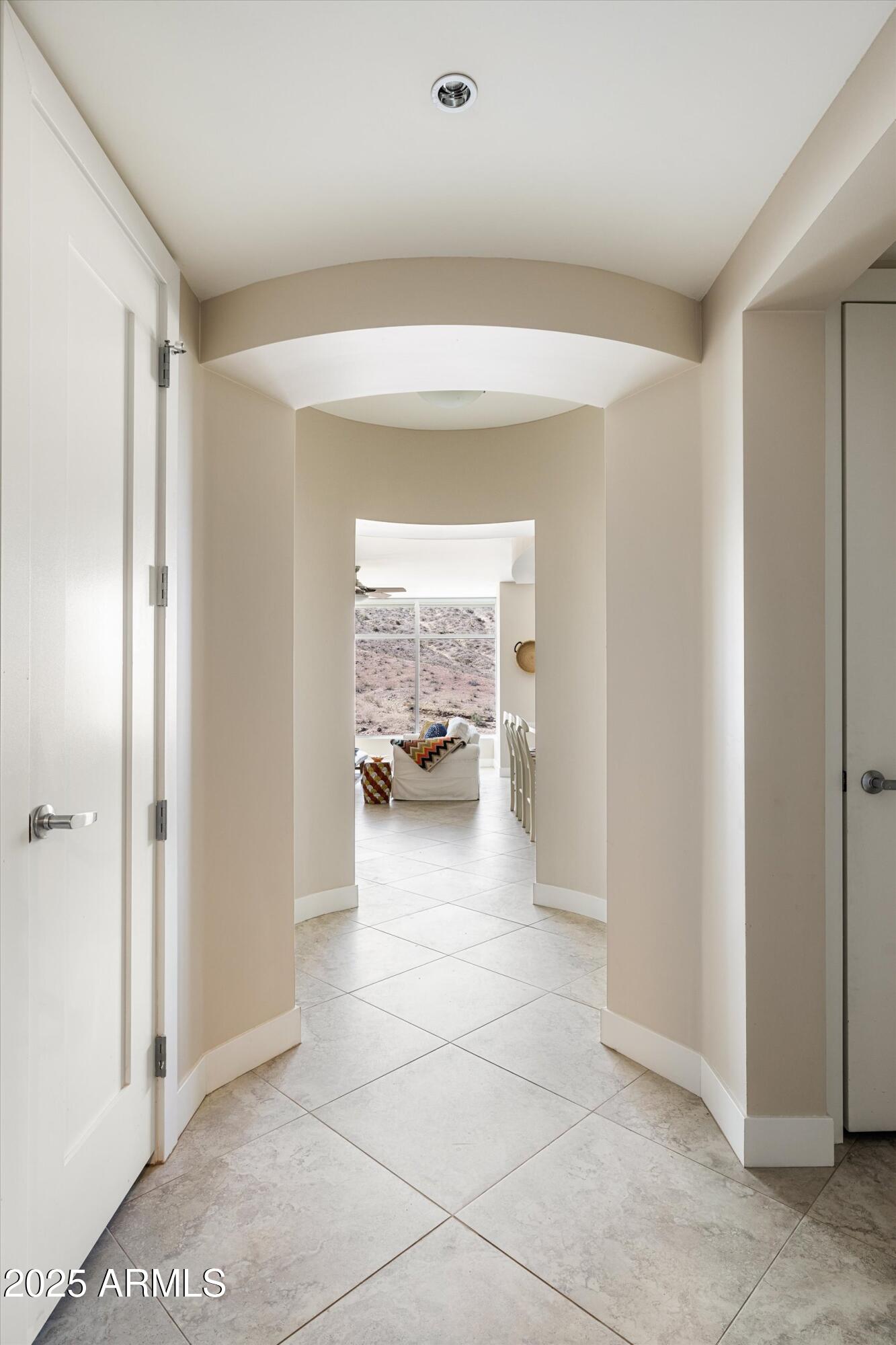 140 East Rio Salado Parkway, Unit 512 Tempe, AZ 85281 - Photo 10 of 41 a view of a hallway to a bedroom and a livingroom