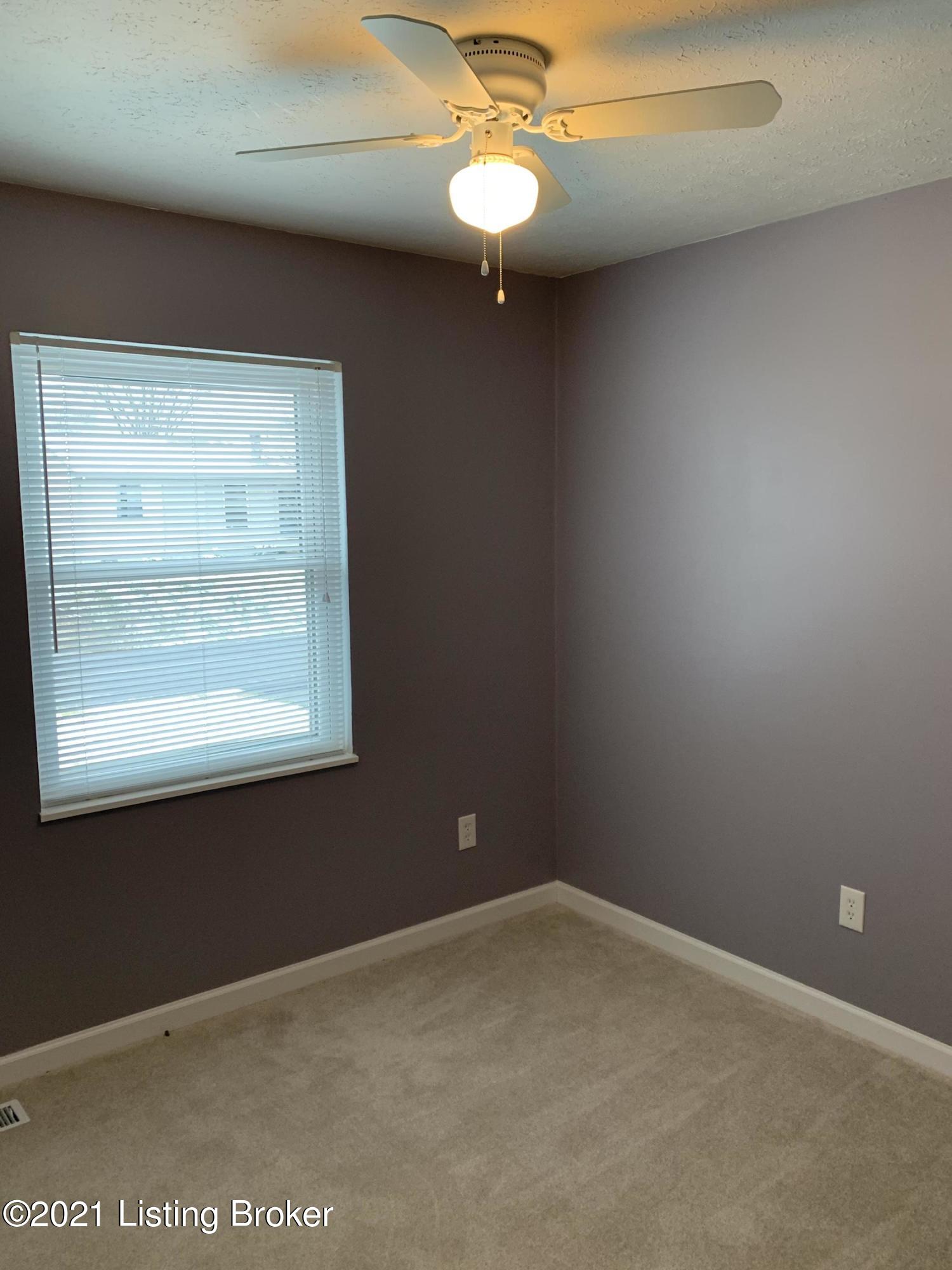 553 Beechland Road Louisville, KY 40229 - Photo 23 of 62 IMG_5634