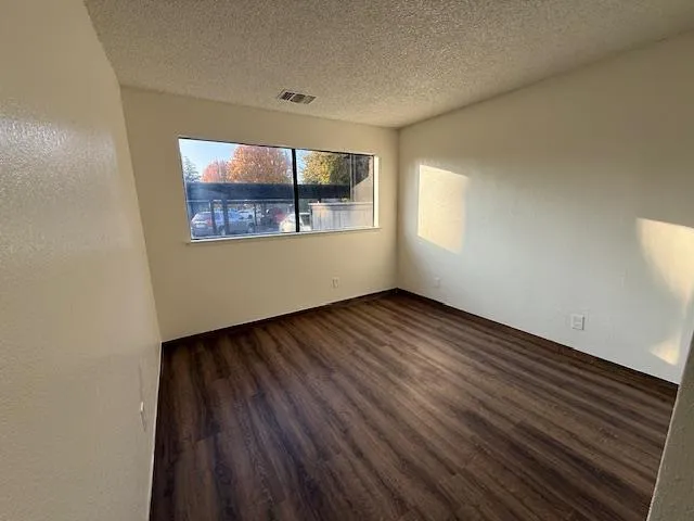 $129,000 | 1190 South Winery Avenue, Unit 150, Fresno, CA 93727