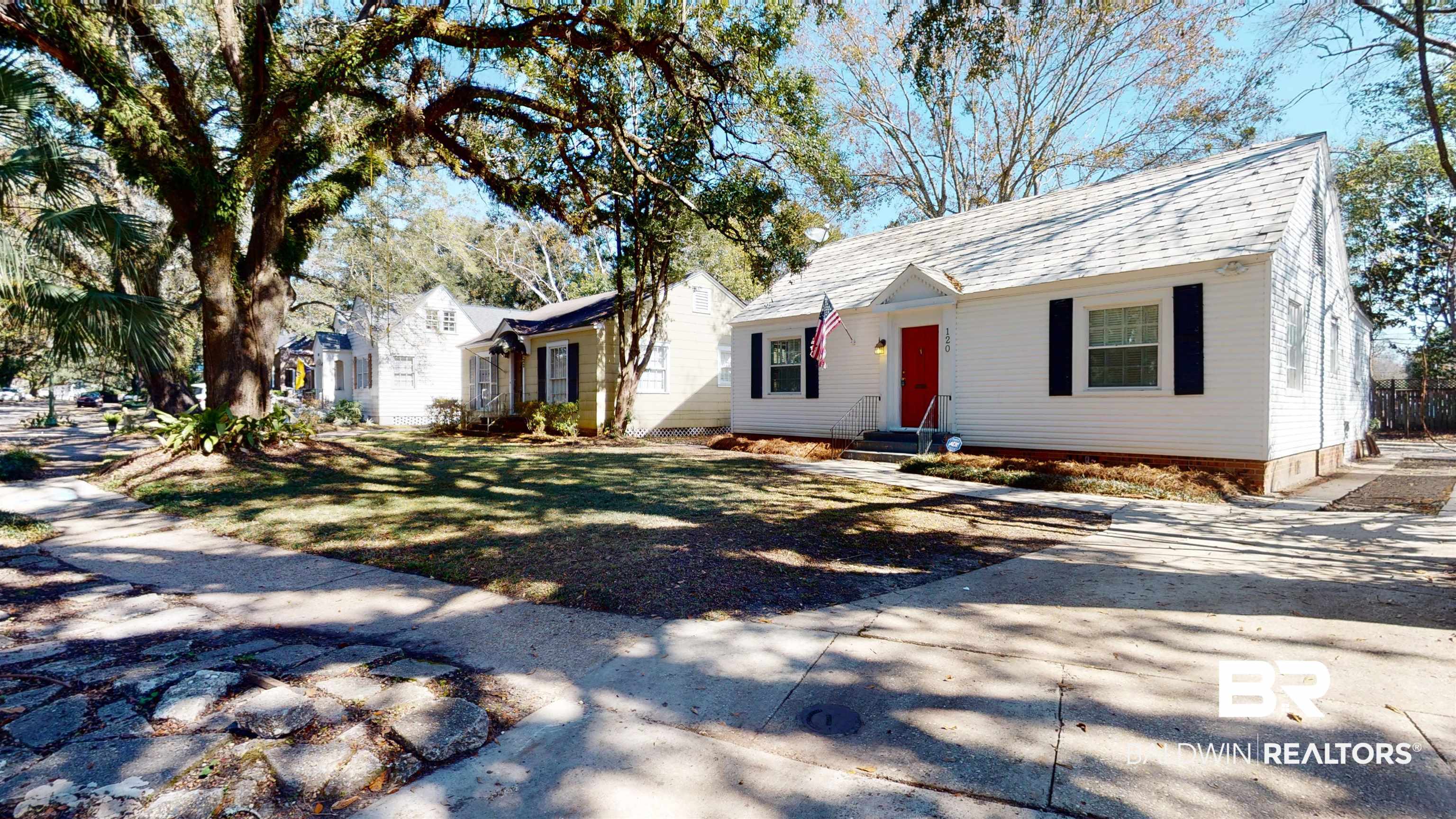 120 Florence Place Mobile, AL 36607 - Photo 2 of 15