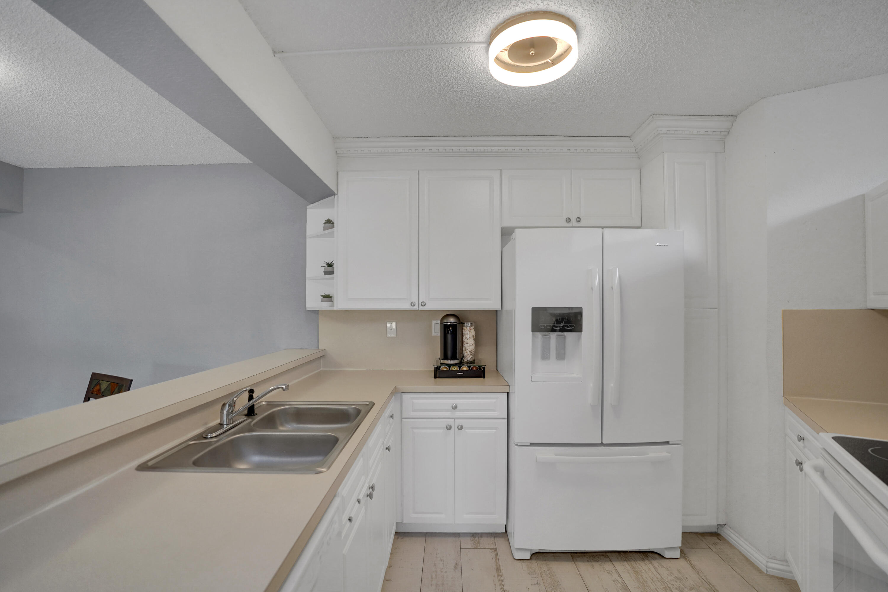 8099 Severn Drive, Unit A Boca Raton, FL 33433 - Photo 13 of 44 DSC09116