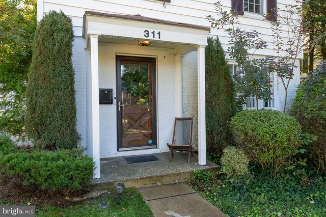 $348,000 | 311 Woodbourne Avenue, Baltimore, MD 21212