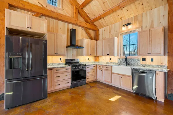 $499,000 | 8 River Road, Detroit, ME 04929