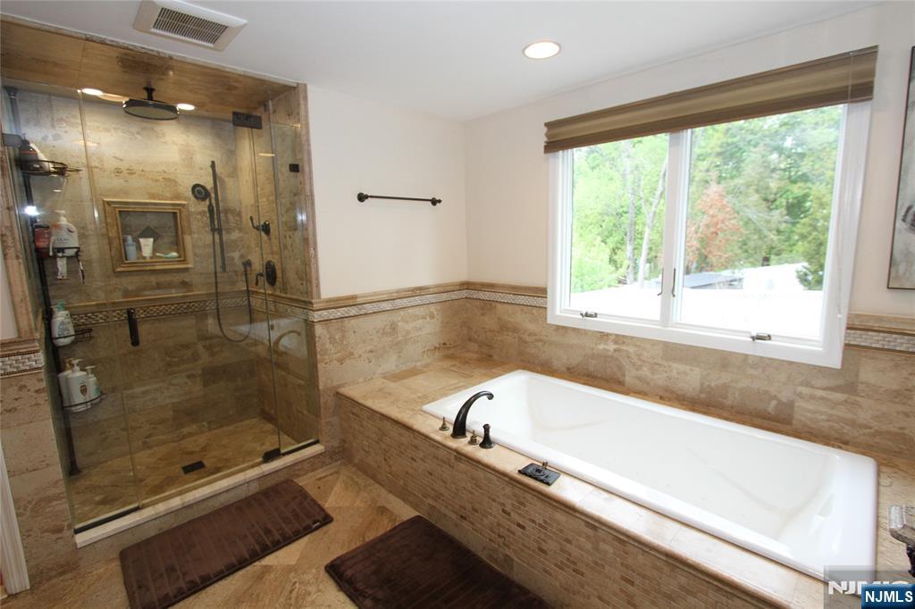 7 Stuart Street Waldwick, NJ 07463 - Photo 38 of 49