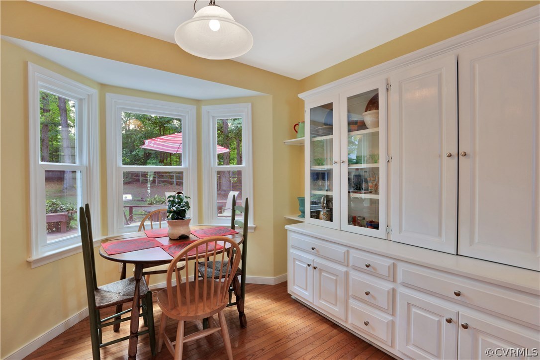 7118 Spring Trace Turn Midlothian, VA 23112 - Photo 14 of 34 a view of a dining room with furniture and window