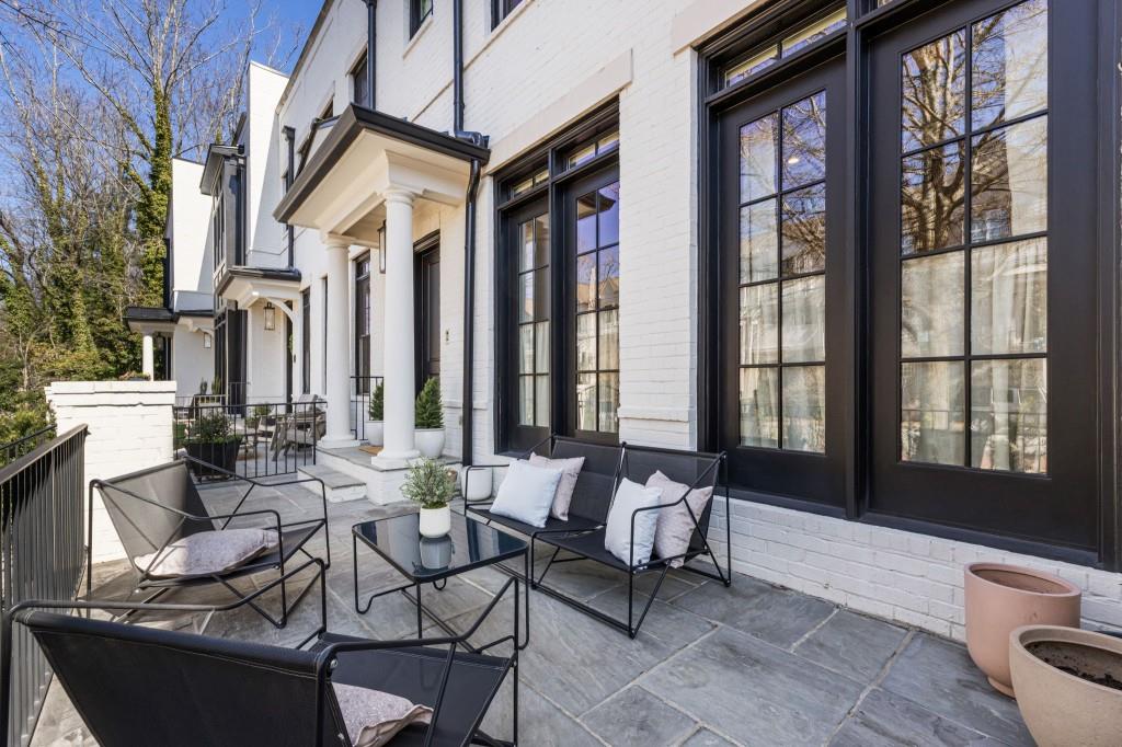 141 Canton Street Alpharetta, GA 30009 - Photo 8 of 74