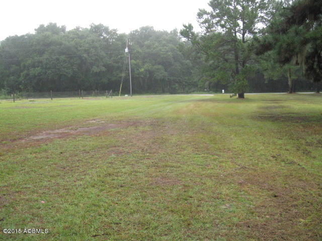 192 Tom Fripp Road St. Helena Island, SC 29920 - Photo 5 of 8 IMG_8455