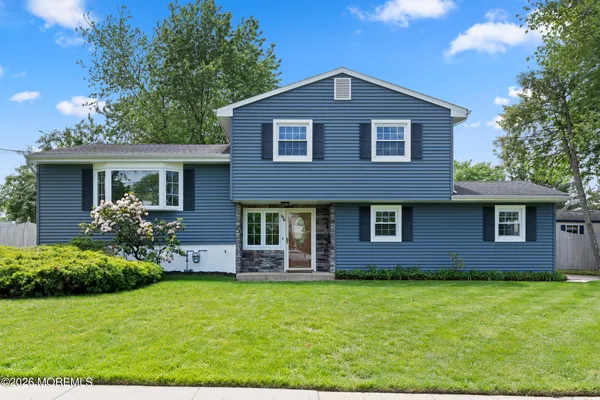 $675,000 | 66 Creighton Circle, Old Bridge, NJ 08857