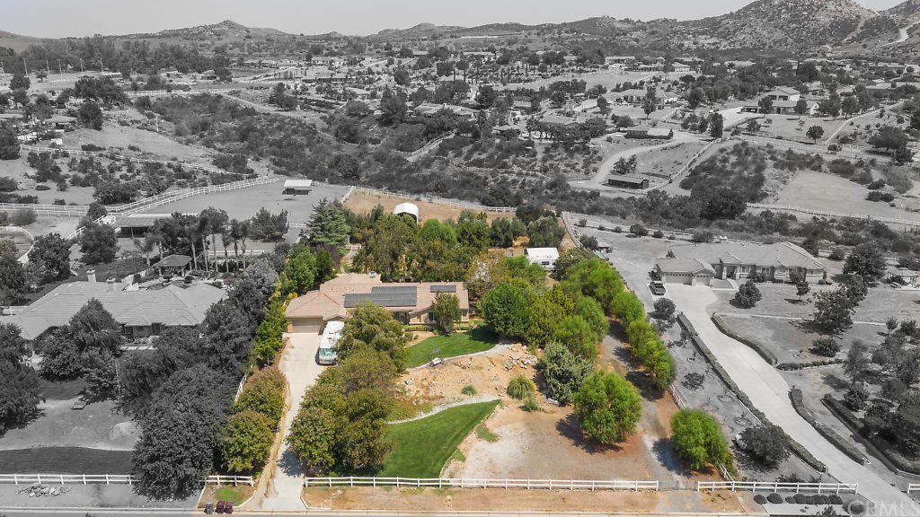 23716 Piedras Road Perris, CA 92570 - Photo 8 of 50