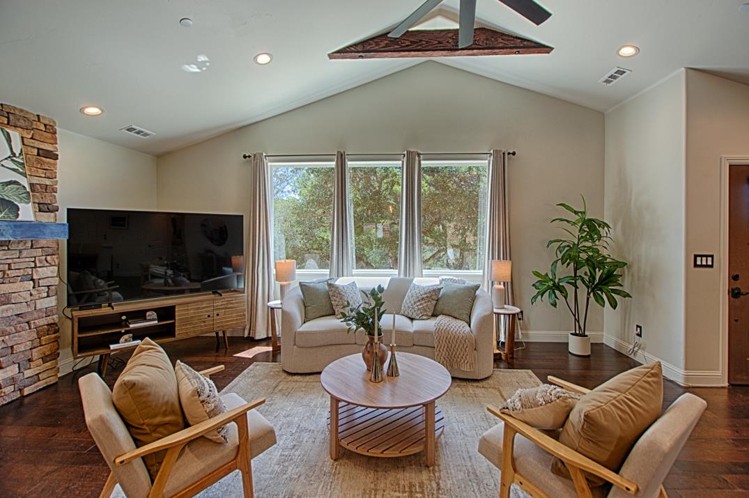 425 Echo Valley Road Salinas, CA 93907 - Photo 6 of 60