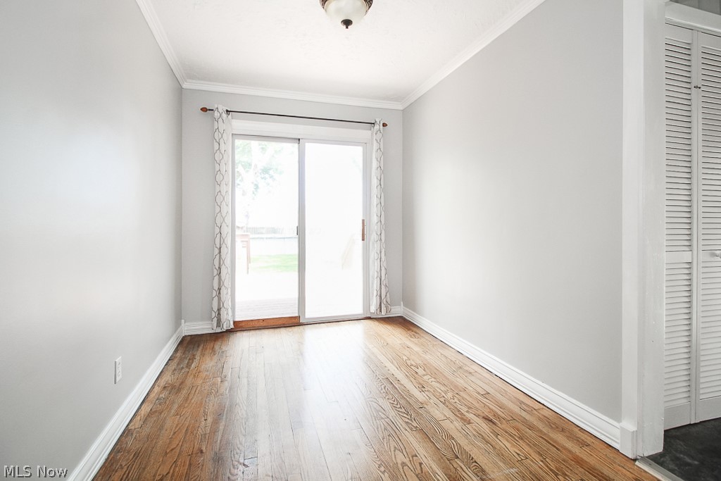 6401 Stumph Road Cleveland, OH 44130 - Photo 8 of 35