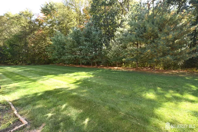 $598,000 | 24 Hawthorne Road, North Brunswick, NJ 08902