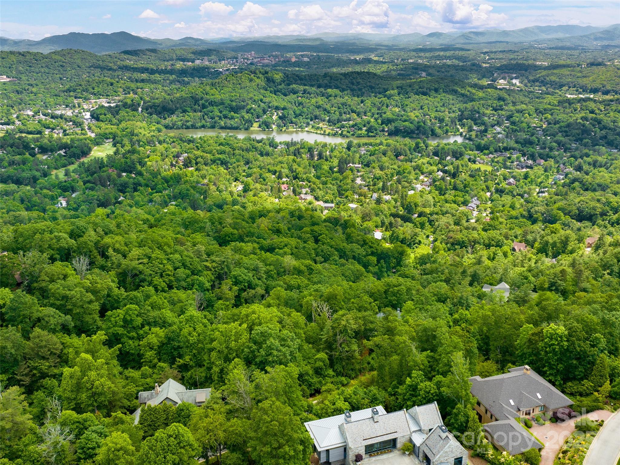 209 Senator Reynolds Road Asheville, NC 28804 - Photo 1 of 9 Gallery Image 1