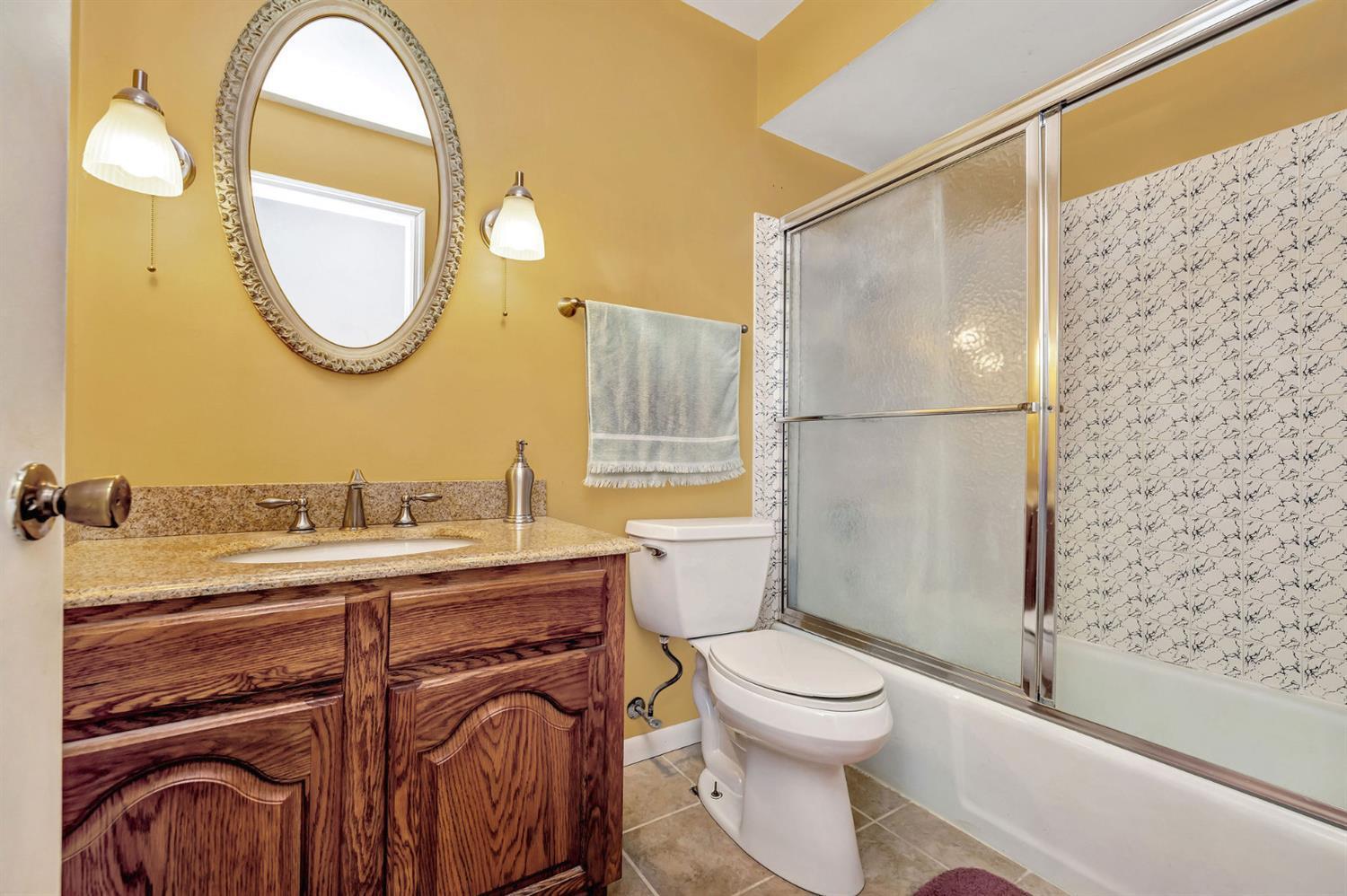 2015 Hamilton New London Road Hamilton, OH 45013 - Photo 33 of 39 Gallery Image 33