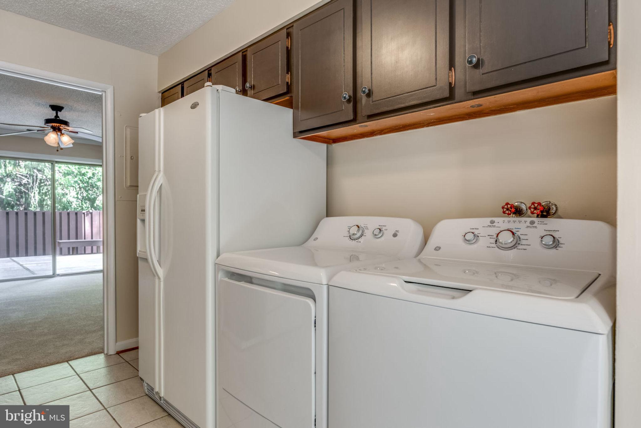 2244 Southgate Square Reston, VA 20191 - Photo 11 of 33 Washer and dryer only 2 years old